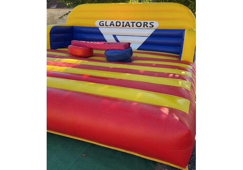 combat de gladiateurs jeu gonflable picardie